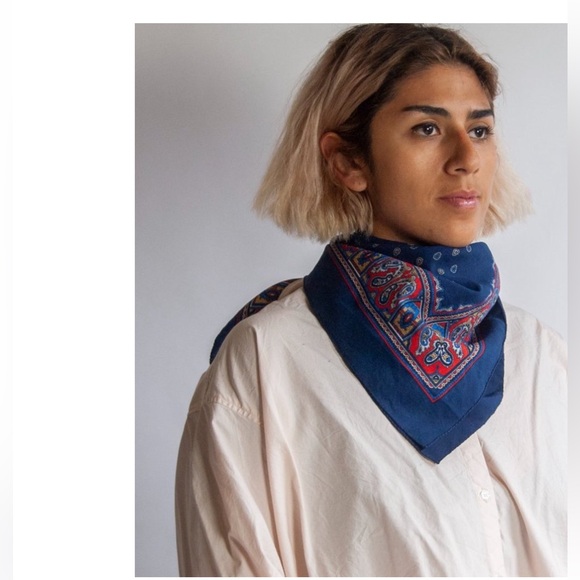 Silk Paisley 32 in Scarf - Picture 1 of 4